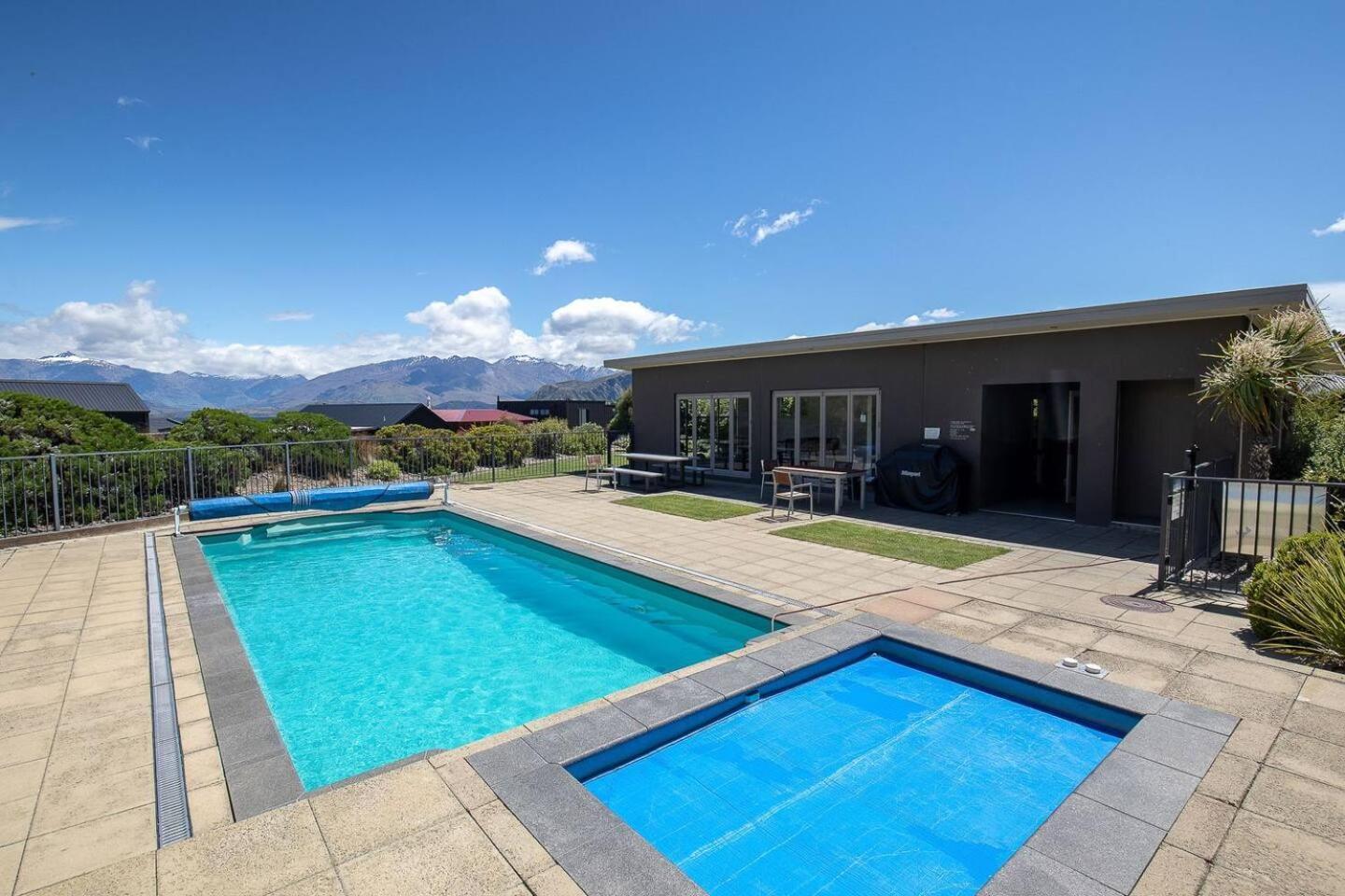 Cosy Alpine Retreat Lägenhet Wanaka Exteriör bild